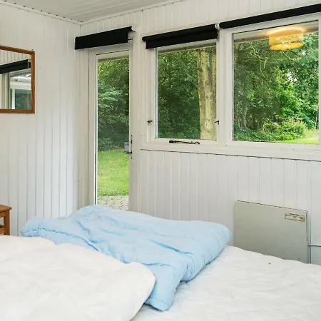 Four-bedroom In Knebel 7 Ferienhaus Skødshoved Strand