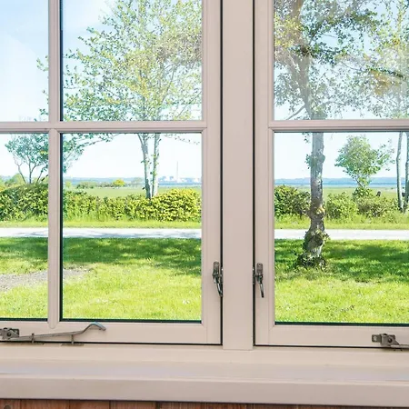 Four-bedroom In Knebel 7 * Skødshoved Strand
