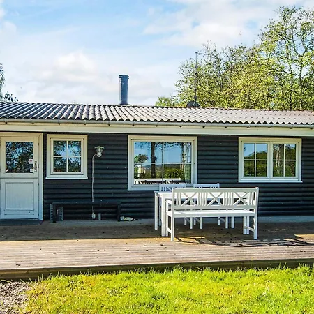 8 Person Holiday Home In Knebel-By Traum Feriehus *