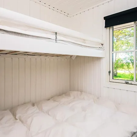 8 Person Holiday Home In Knebel-By Traum Feriehus
