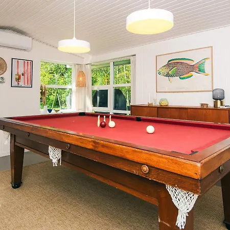 Four-bedroom In Knebel 7
